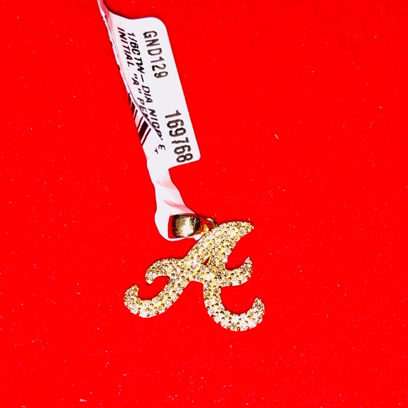 10k solid gold real Diamond A initial pendant, FREE APPRAISAL, free ship, Sale - Picture 3 of 13